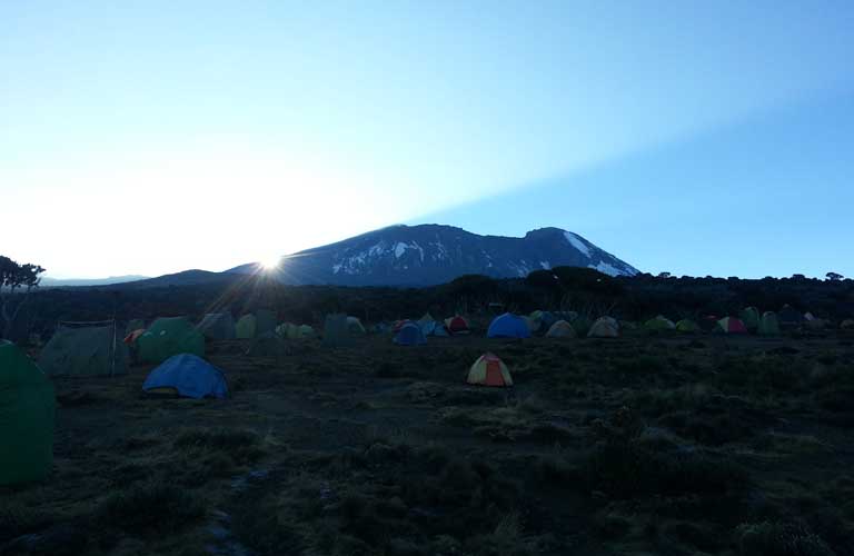 Routen Kilimandscharo Sonnenaufgang Shira Plateau
