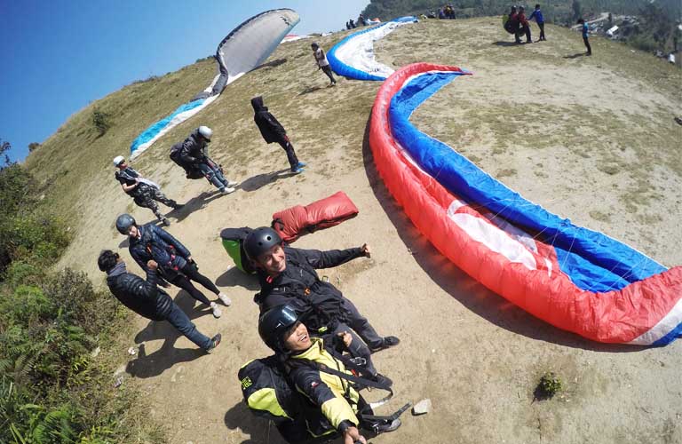 gleitschirmfliegen nepal paragliding