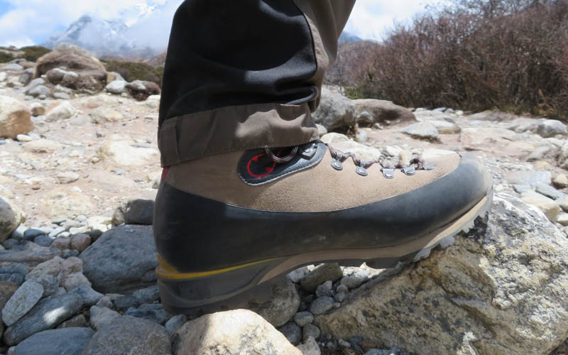 La Sportiva Karakorum HC GTX Trekkingschuh Himalaya Mount Everest Basislager